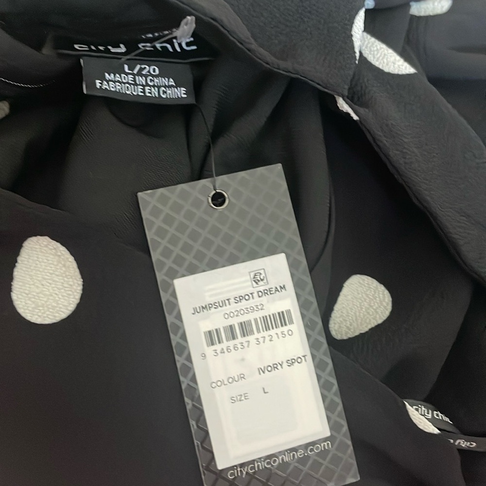 City Chic spotted jumpsuit - Picture 2 of 3